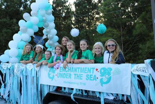 Creekview Grizzlies | Fall Parade 2016